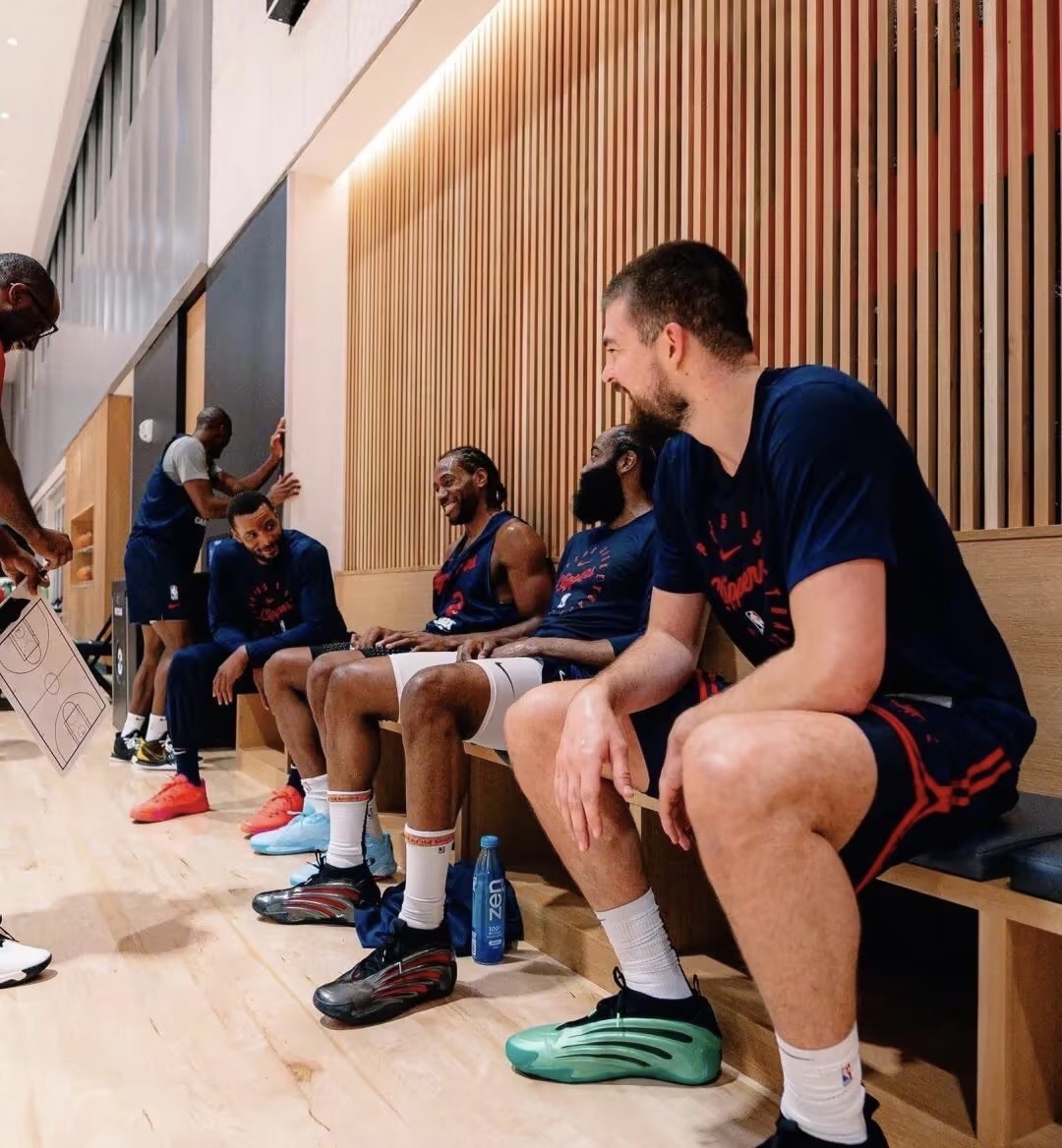 ayx sports-快船核心球员伤退，球队未来走势成疑，任何北京工具本站文章经济所有.的简单介绍-ayx sports