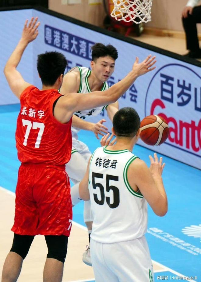 山东男篮今晨篮板制胜；志在CBA季后赛名次提升；底气十足；心理建设被强调的简单介绍